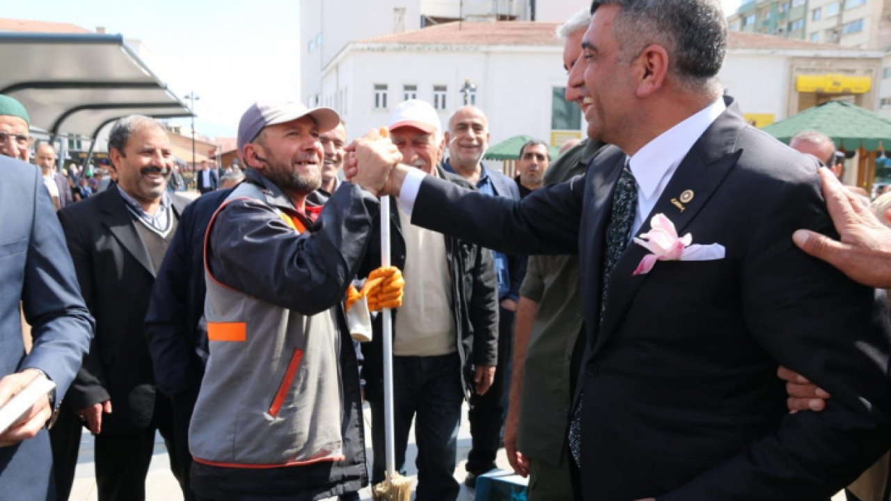 CHP’li Erol’a vatandaşlardan yoğun ilgi