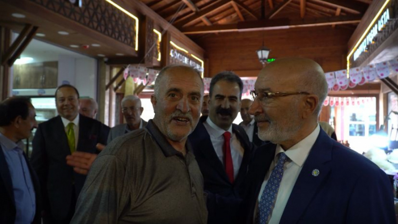 Kapalı Çarşı esnafından Sönmez’e yoğun ilgi! Sizi mecliste görmek istiyoruz