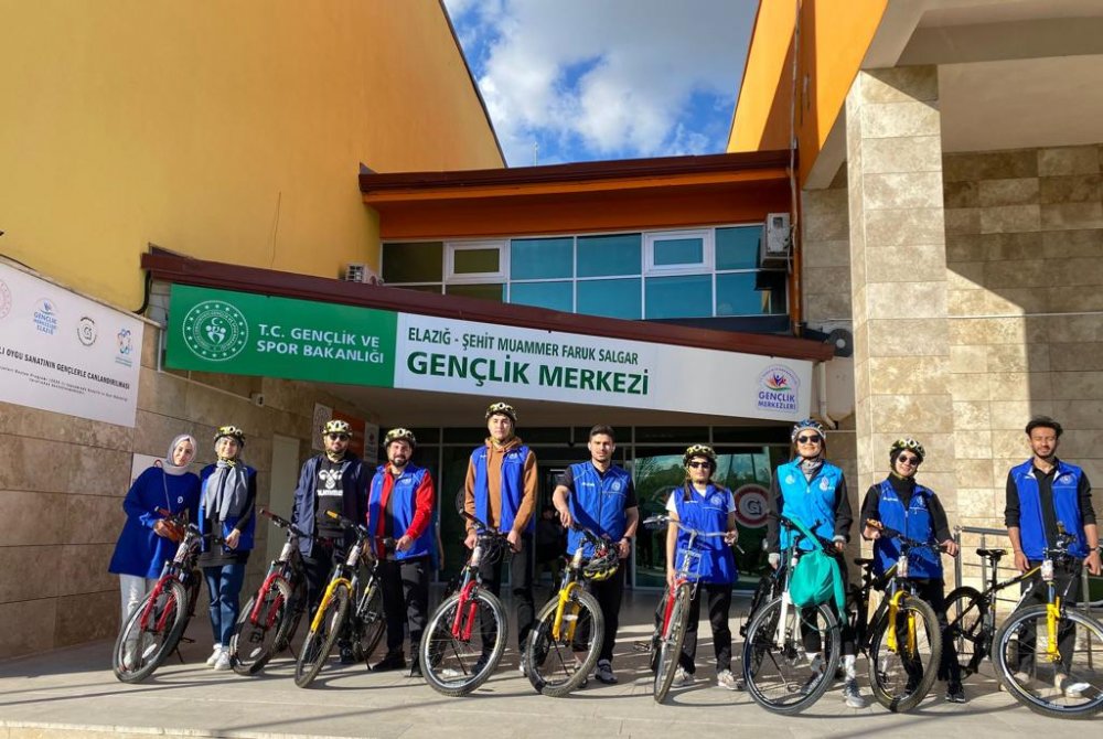 Pedalleri Dünya Kalp Haftası İçin Çevirdiler