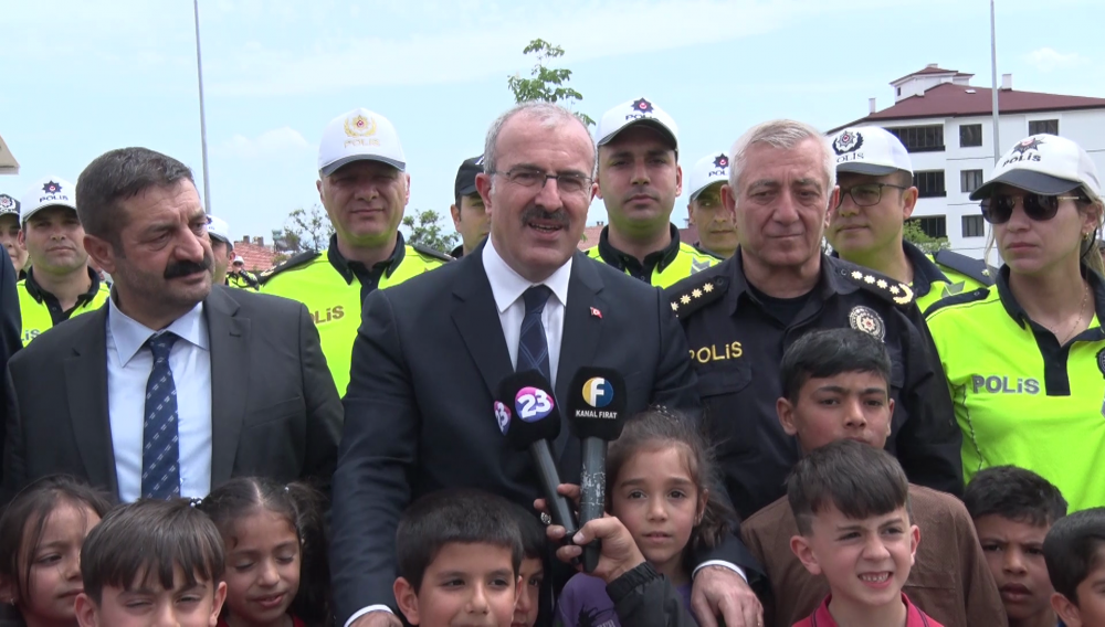 Vali Toraman Trafik Haftası’nda, Çocuklarla Eğitim Programına Katıldı