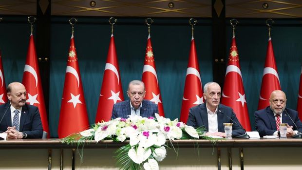 Kamu işçisine yüzde 45 zam yapıldı 