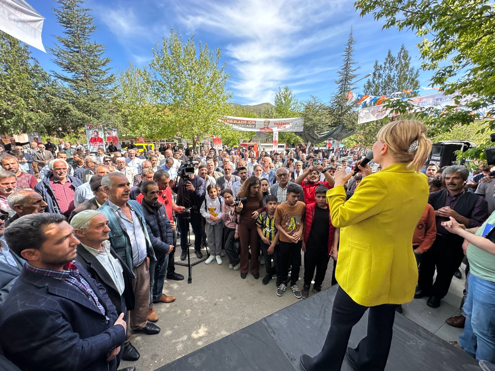 PROF. DR. YASEMİN AÇIK “KOVANCILAR VE PALU BÖLGESİ’NDE ORGANİZE SANAYİ BÖLGESİ KURULMASI GEREKİYOR”