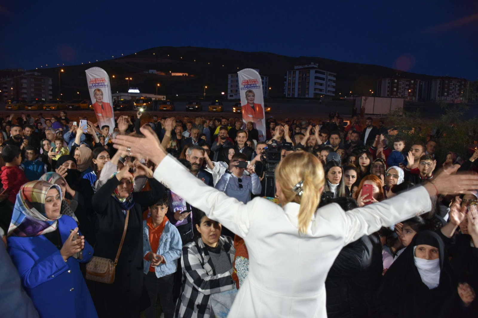 PROF. DR. YASEMİN AÇIK “BU CAN BU BEDENDE OLDUKÇA ELAZIĞ İÇİN ÇALIŞACAĞIM”