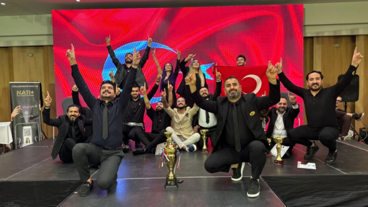 Elazığlı Kuaför Yeniden Dünya Şampiyonu 