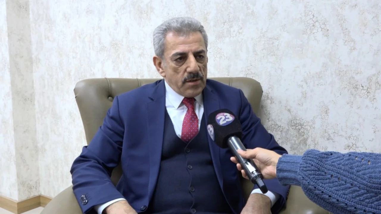 Bir Belediye Başkanı Daha İstifa Etti !