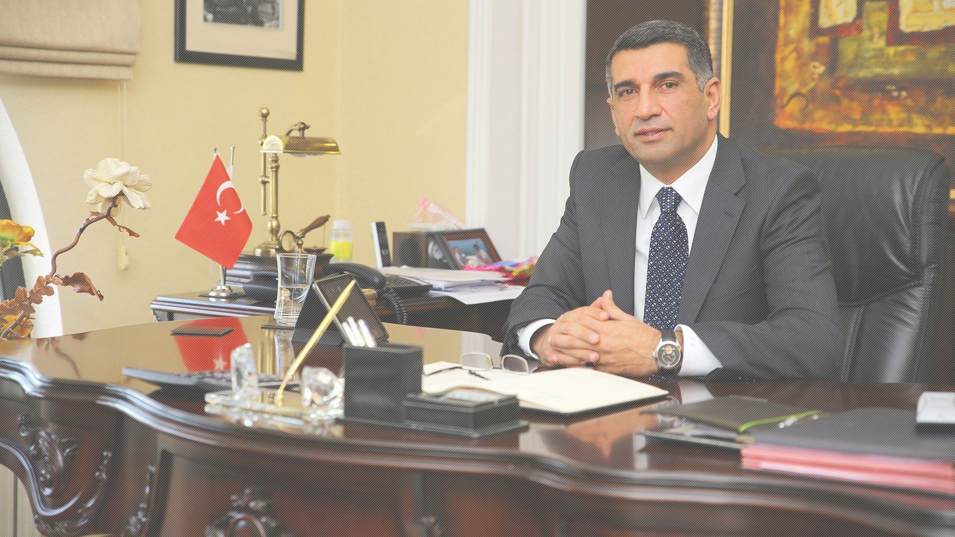 Kazım Kurt Gürsel Erol’un Siyasi Başarısına Dikkat Çekti