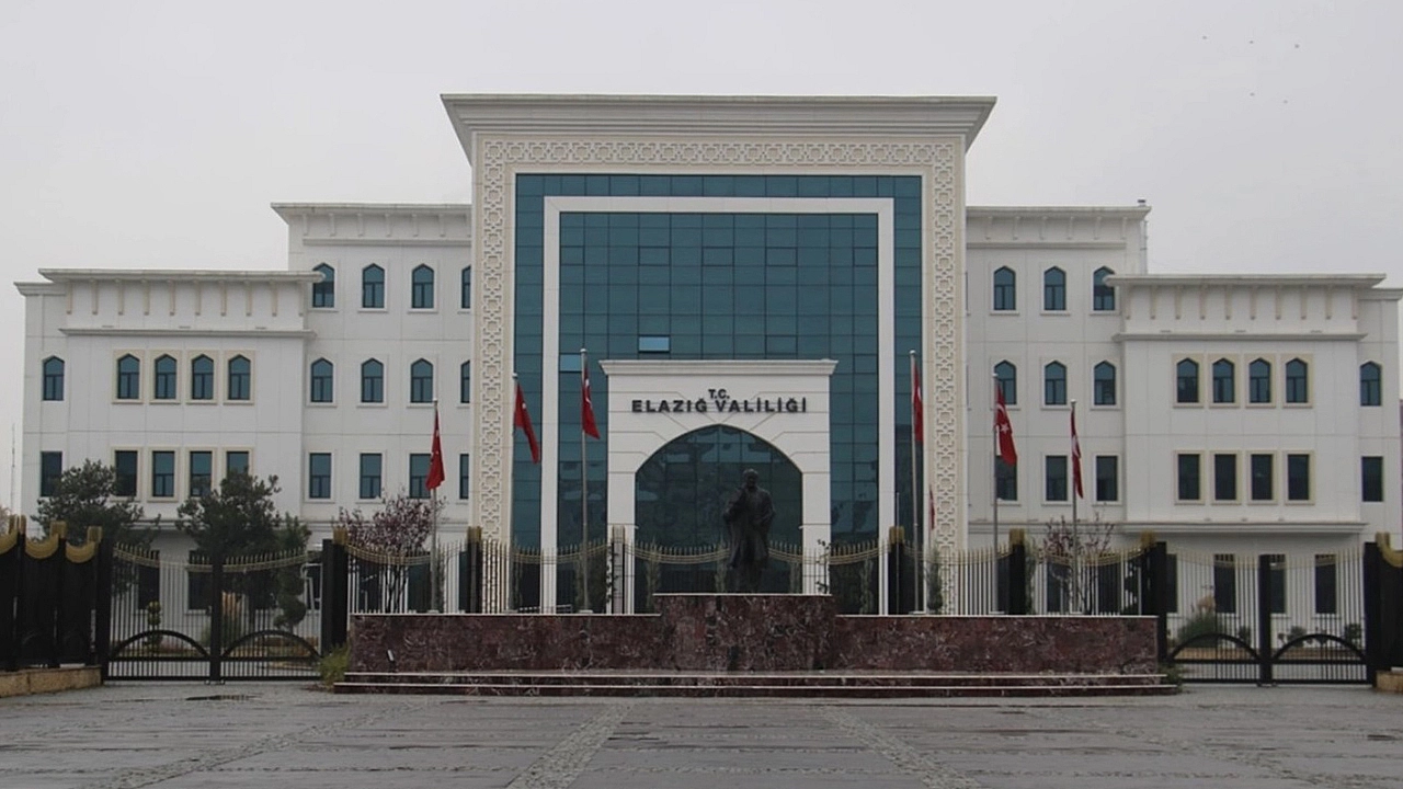 Merkez İlçe Nüfus Müdürlüğünün Hafta Sonu Açık Bulundurulmasına İlişkin Duyuru