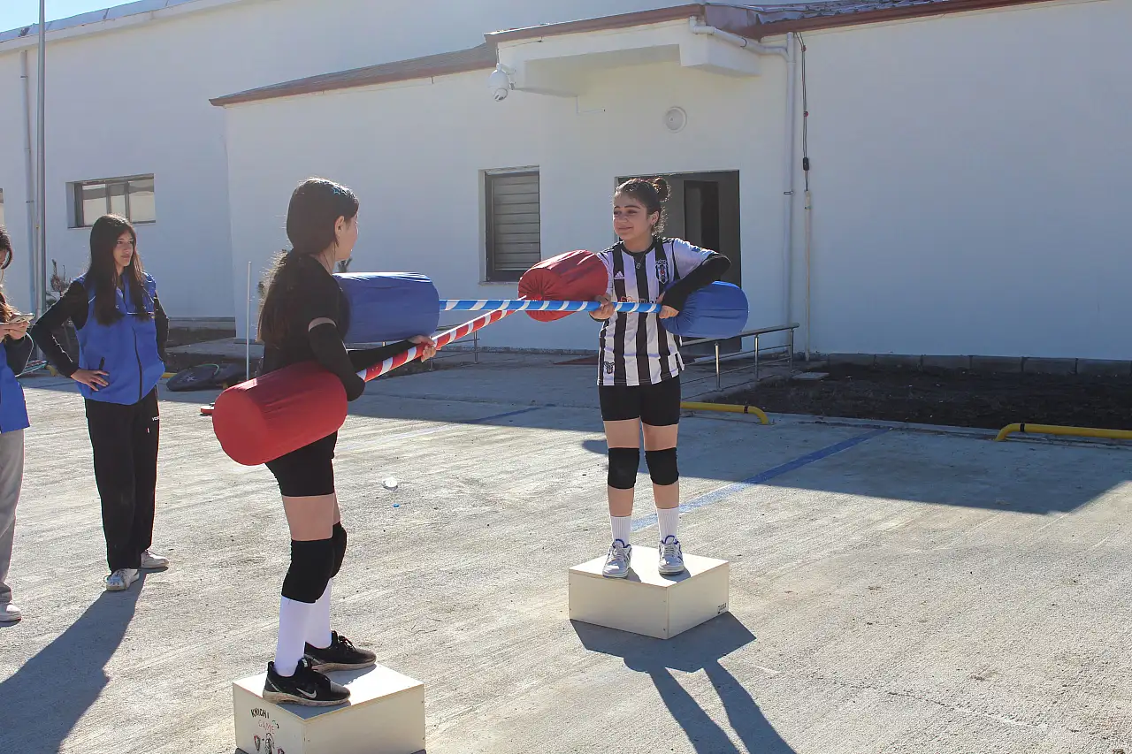 Palu İlçe Gençlik Merkezi’nde Kış Kampı Heyecanı