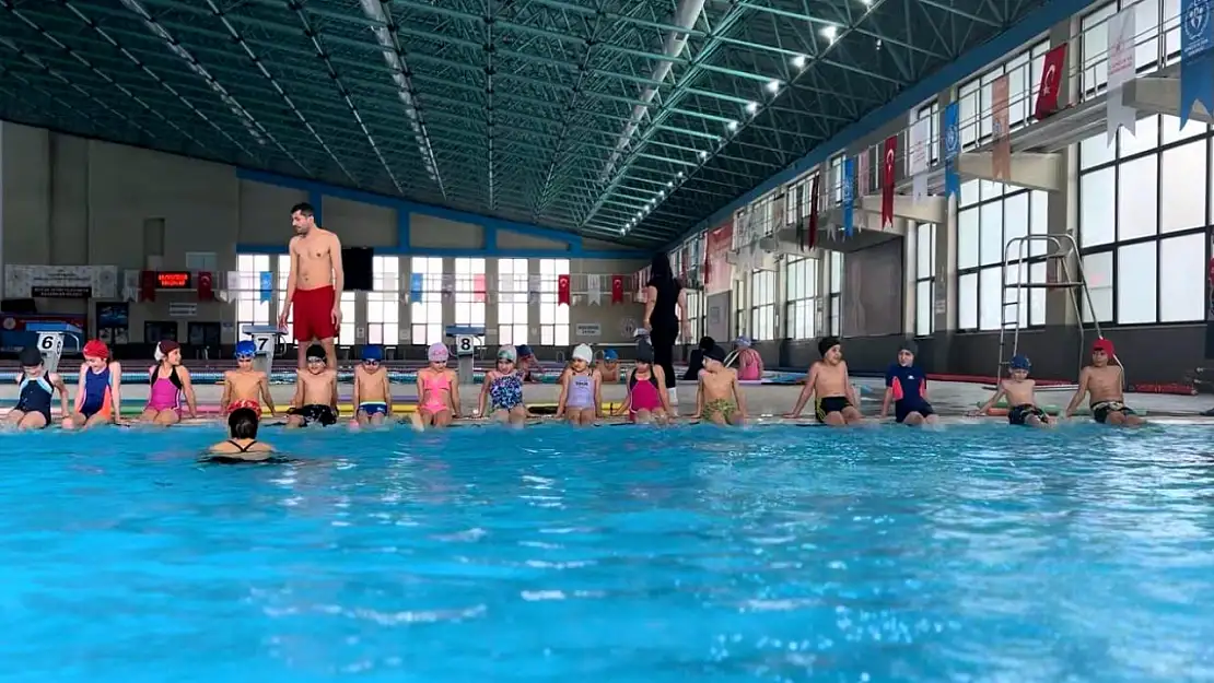 Elazığ’da yüzme bilmeyen kalmıyor
