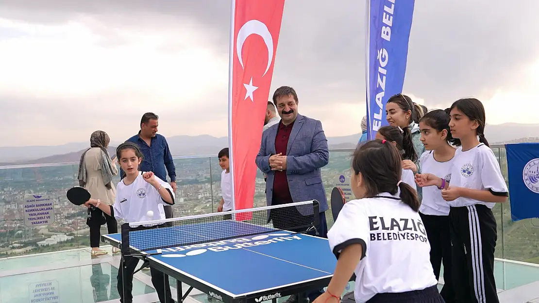 Harput’ta masa tenisi ve bayram coşkusu bir arada yaşandı