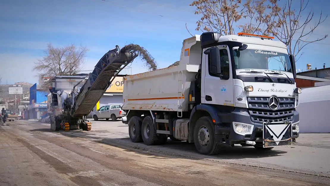 Sanayi Sitesi’nde bulunan yol, Elazığ Belediyesi tarafından yenilendi