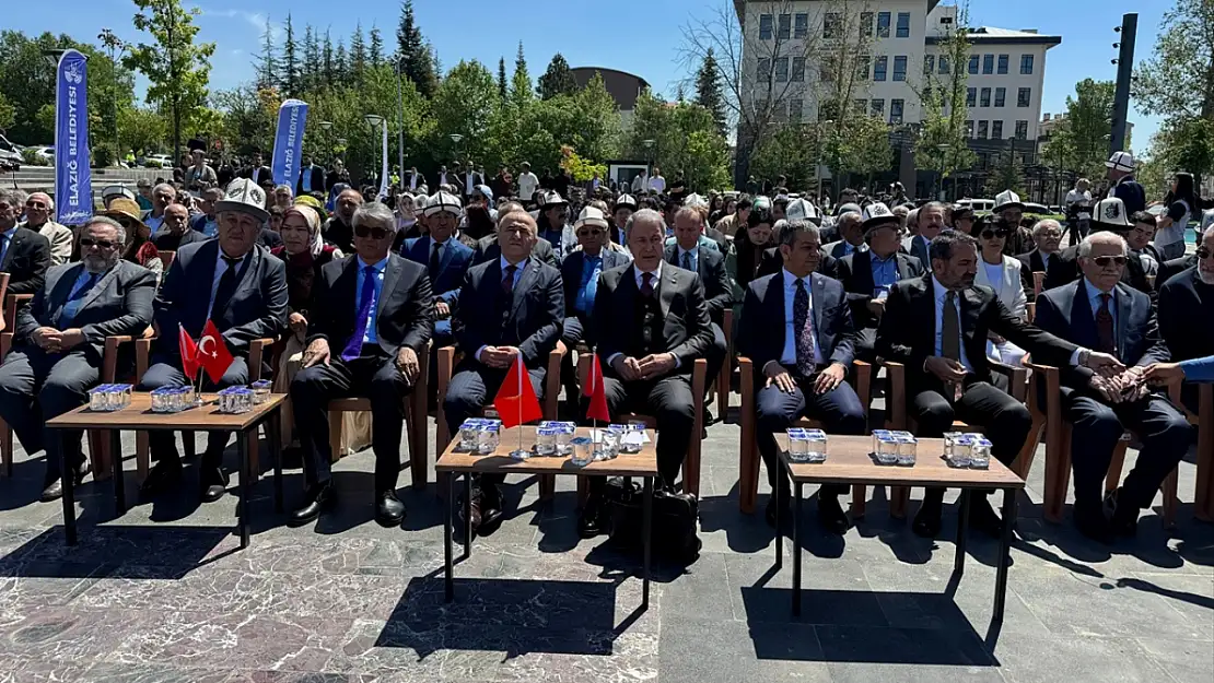 ‘Alıkul Osmonov ve Manas Destanı’nın 1030. Yılı Programı’ düzenlendi