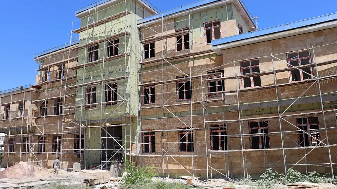 Ağın Yeni Hükümet Konağı’nda çalışmalarda sona yaklaşıldı