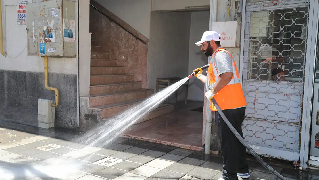 Mustafapaşa ve Sanayi Mahallelerinde kapsamlı temizlik çalışmaları