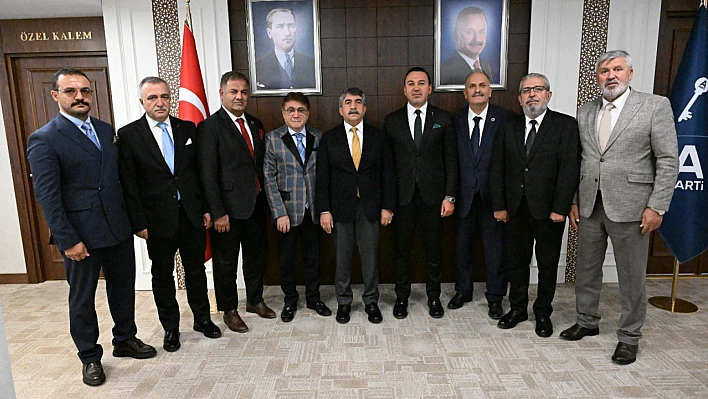 Gültekin Cavlı’ya Anahtar Parti’de önemli görev