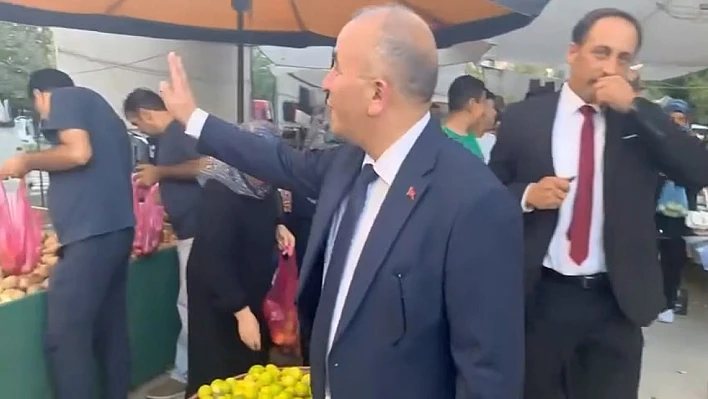 Vali Hatipoğlu, Salı Pazarında esnaf ve vatandaşlarla bir araya geldi