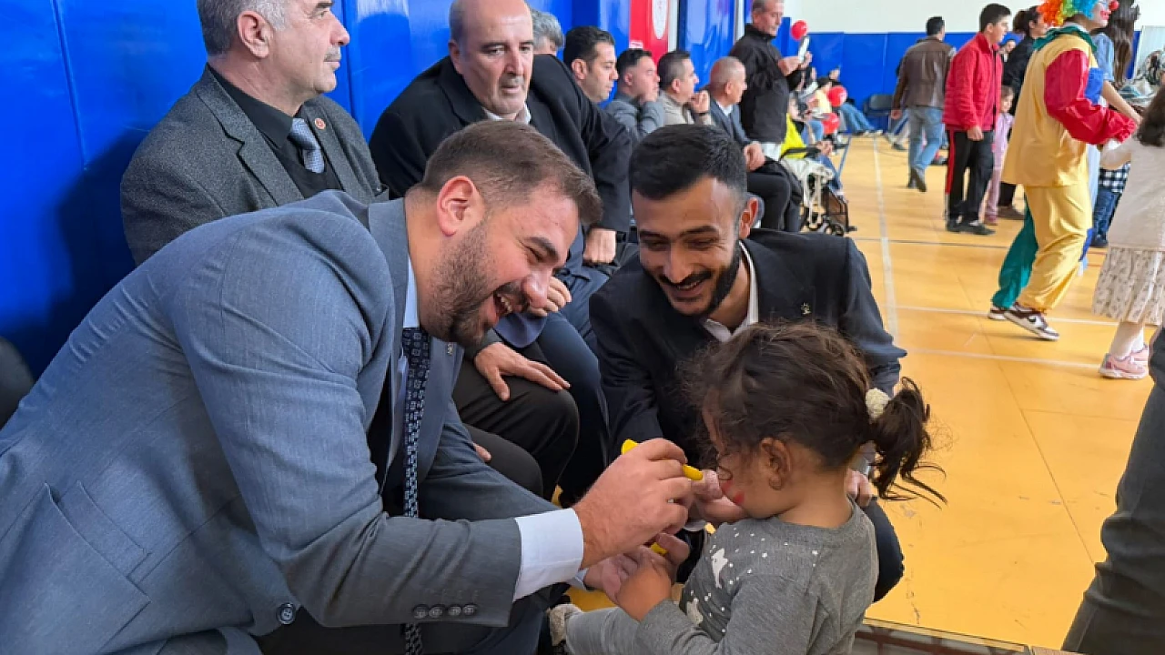 Ak Parti Gençlik Kollarından ‘Aramızdaki Engelleri Kaldırıyoruz’ Etkinliği