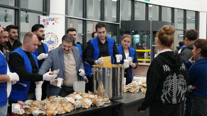 Elazığ Belediyesi’nden Üniversite Öğrencilerine Jest