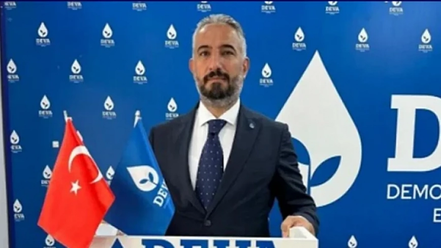 Biçer: Bayrak Yere Düşmez, Düşürülemeyen bir Milletin Omuzlarında Yükselir