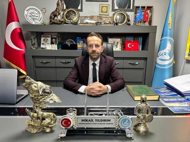 Küçükçekmece Ülkü Ocakları’ndan Şeriat Karşıtı Pankarta Sert Tepki