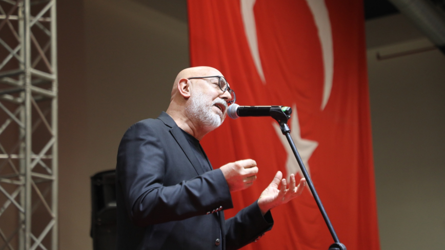 Ramazan Etkinliklerinde Ömer Çelik Sahne Aldı