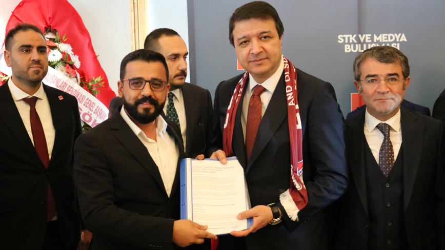 Genel Başkan Arıkan’a Sağlık Çalışanlarının Taleplerini Konu Alan Dosya Verildi