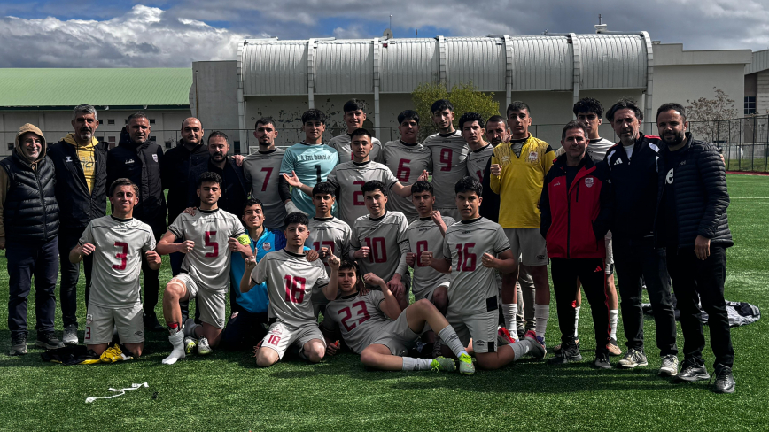 Futbolda Elazığ İl Özel İdare Sk Başarısı