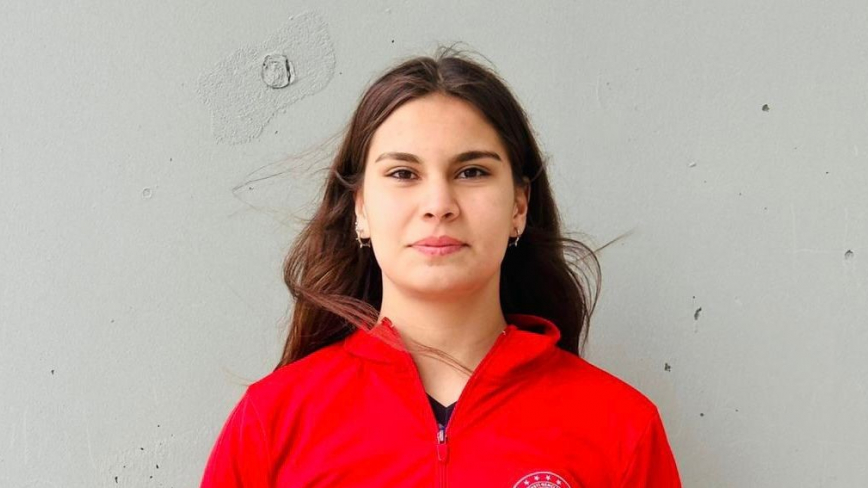 Elazığlı Yüzücü Zeynep Avcı Türkiye Üçüncüsü Oldu