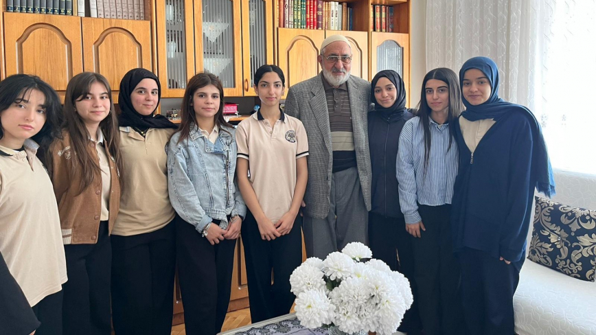 Öğrencilerden Şehit Ailelerine Anlamlı Ziyaret