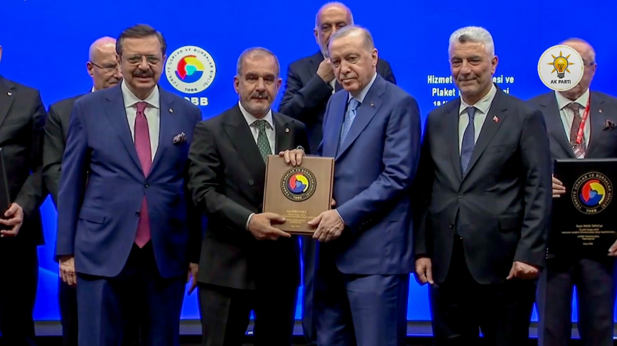 Cumhurbaşkanı Erdoğan’dan Başkan Alan’a Hizmet Şeref Belgesi