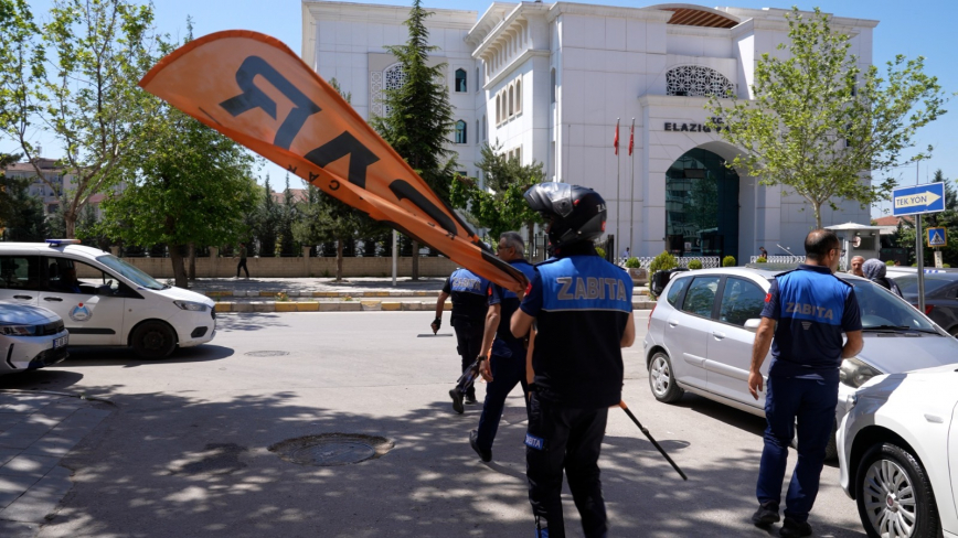 Elazığ Belediyesi’nden Kaldırım İşgallerine Denetim