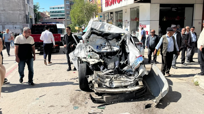 Elazığ’da Hafriyat Kamyonu Dehşet Saçtı: 5 Kişi Yaralandı