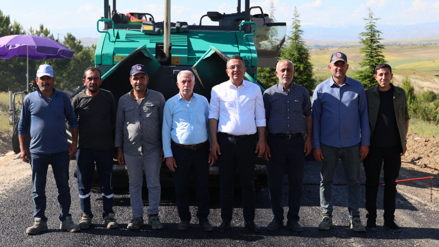 Genel Sekreter Yatkın’dan Asfalt Mesaisindeki Ekiplere Ziyaret