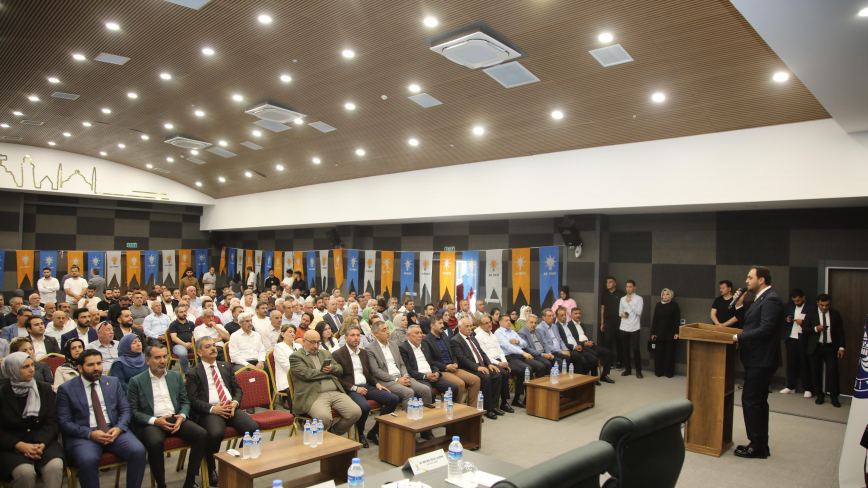 Ak Parti Elazığ Teşkilatı İl Danışma Meclisi Toplantısında bir Araya Geldi