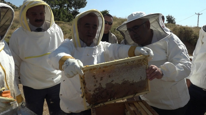 Vali Hatipoğlu Arıcılarla bir Araya Geldi