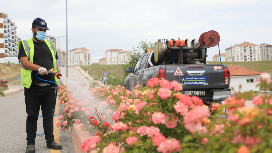 Elazığ Belediyesi İlaçlama Çalışmalarını Sürdürüyor