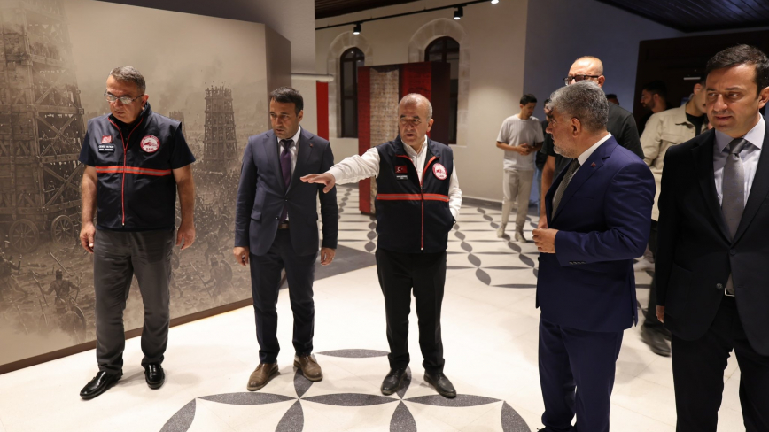 Vali Numan Hatipoğlu Yeni Müzede İncelemelerde Bulundu