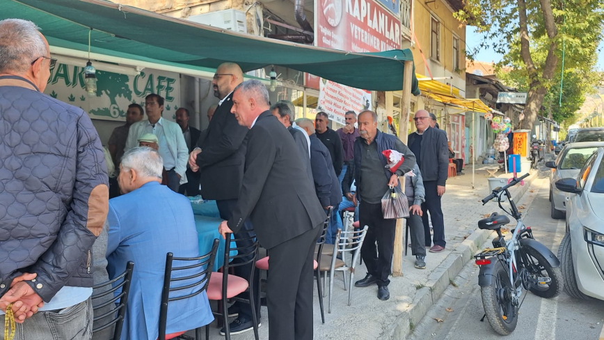 Yeni Parti Elazığ İl Başkanı Dr. Emrah Özden, Baskil’de Esnafla Buluştu