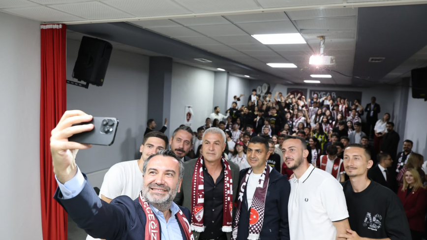 Elazığspor Günleri’nde Başkan Şerifoğulları Öğrencilerle Buluştu