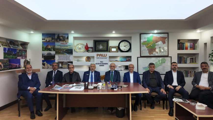 Ticaret Borsası Başkanı Dumandağ, Dayanışma Derneklerini Ziyaret Etti