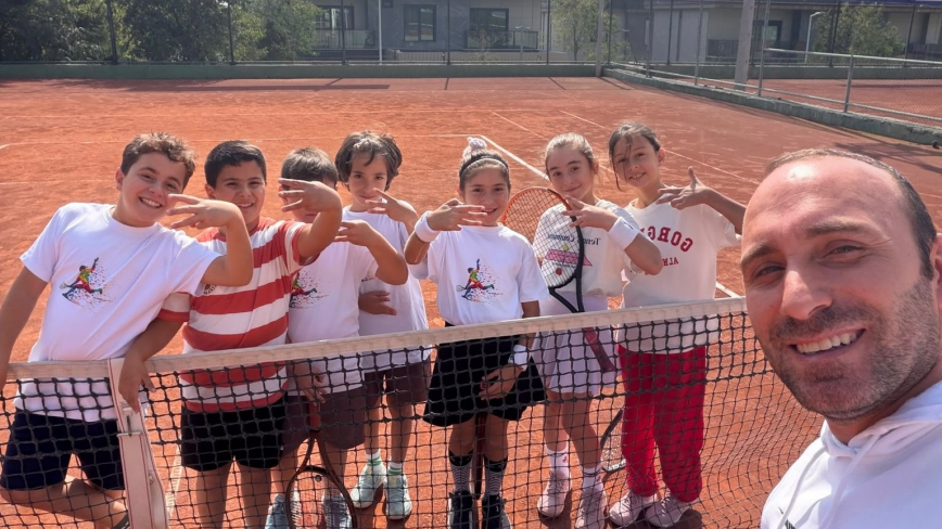 Elazığlı Minik Sporculardan Tenis Turnuvasında Büyük Başarı